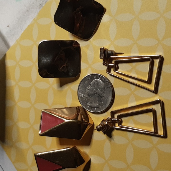 3 pair Post Earrings - Picture 5 of 6